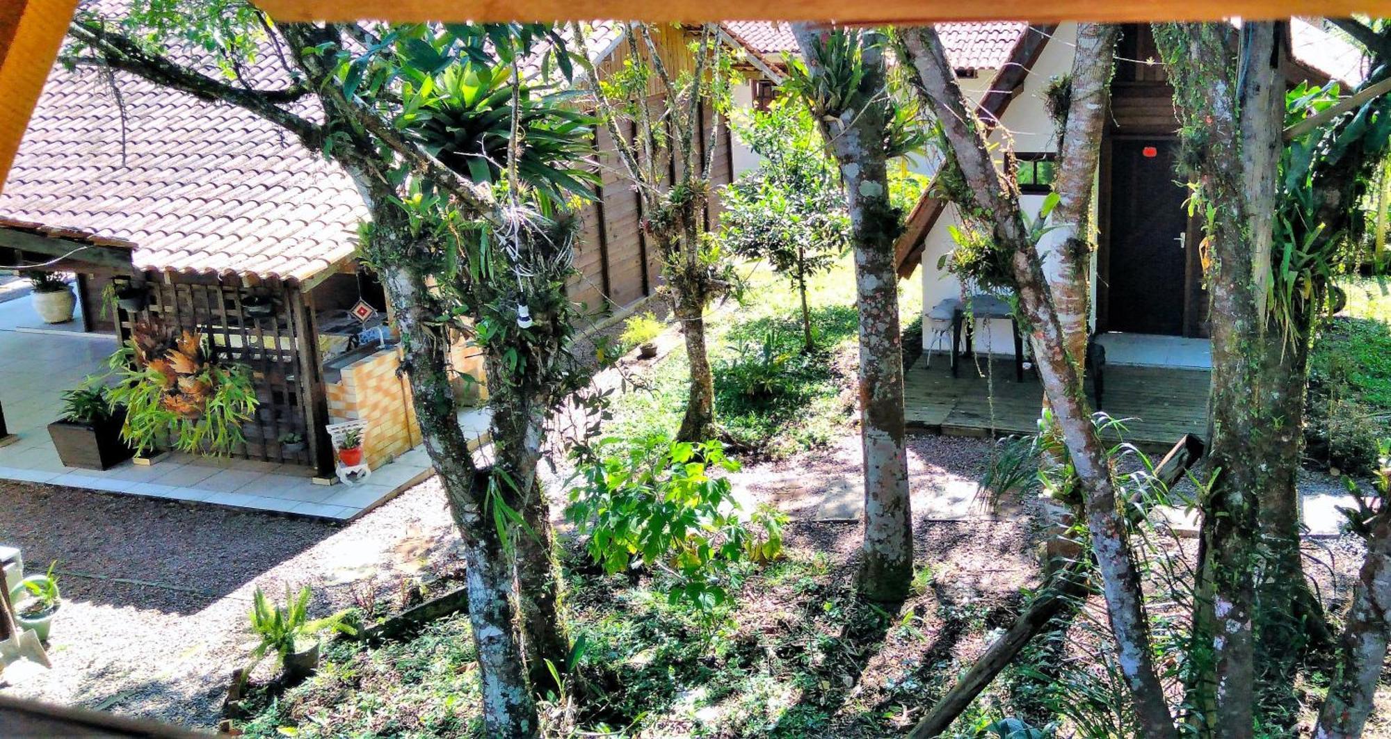 Pousada Chales Do Atlantico Sc Itapoa  Exterior foto